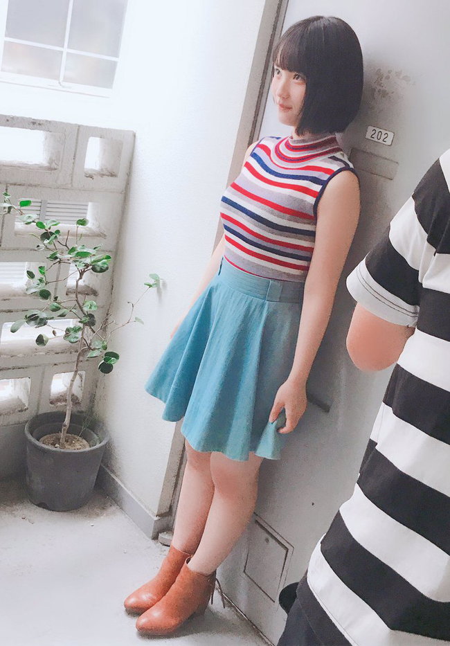 矢作萌夏の着衣巨乳画像6