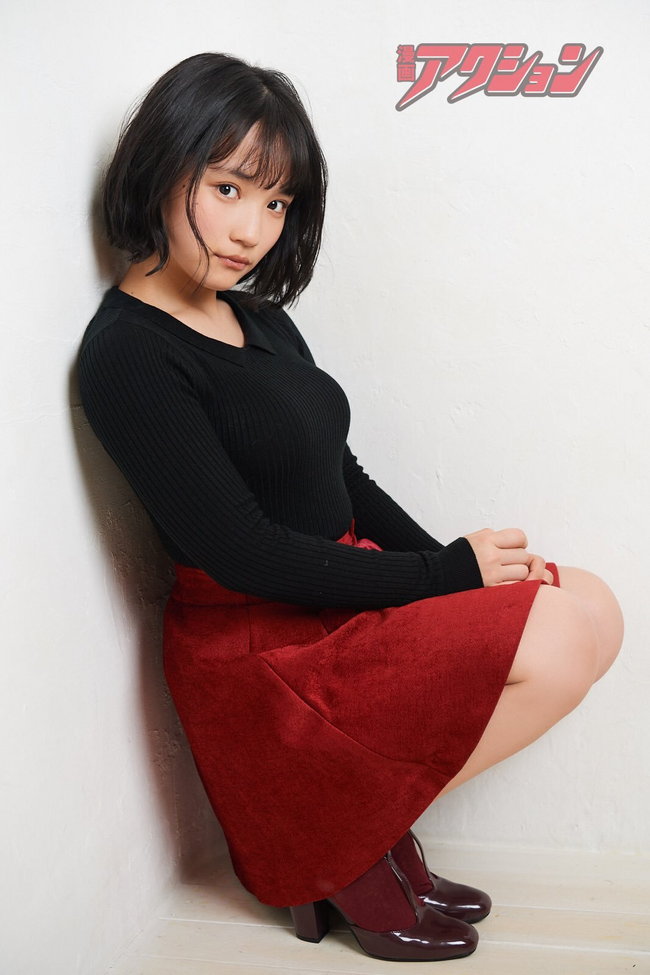 矢作萌夏の着衣巨乳画像10